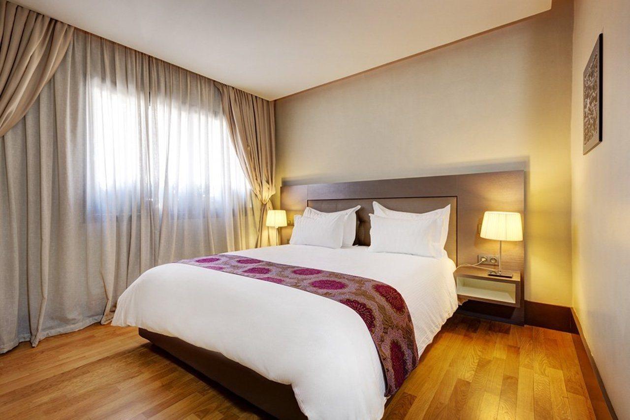 Gray Boutique Casa Blanca