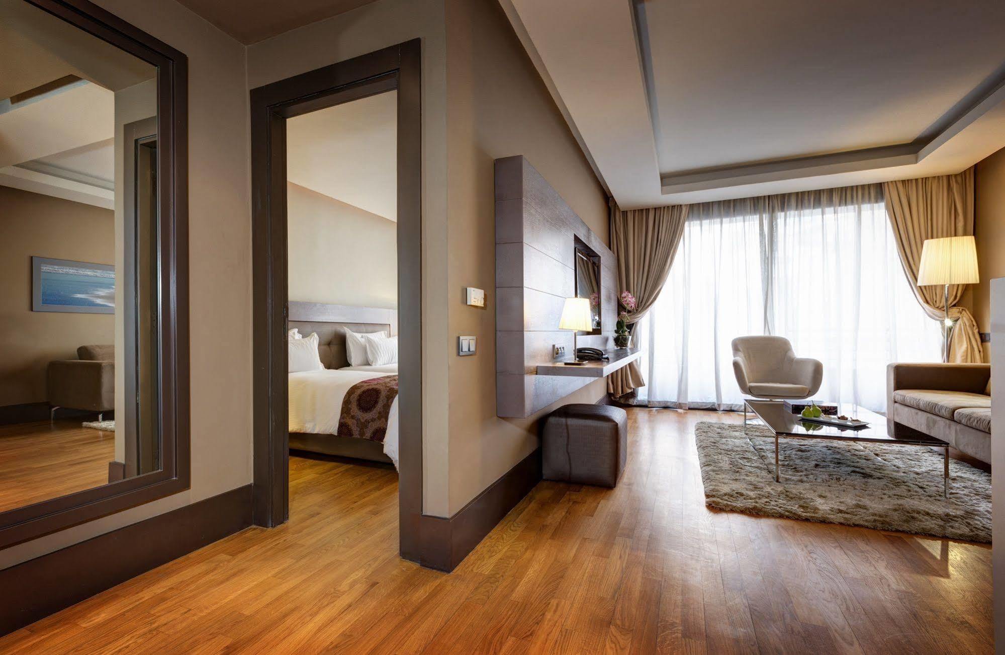 Gray Boutique Hotel